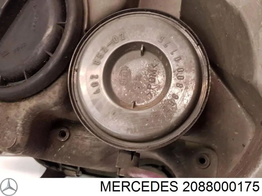 2088000175 Mercedes Reflektor lewy