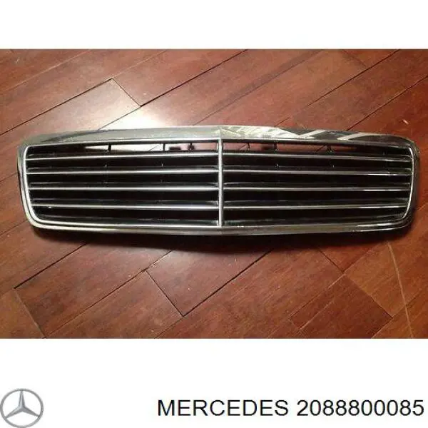 Atrapa chłodnicy Mercedes CLK coupe (C208) (1997 - 2002) cena, od 236,73 USD
