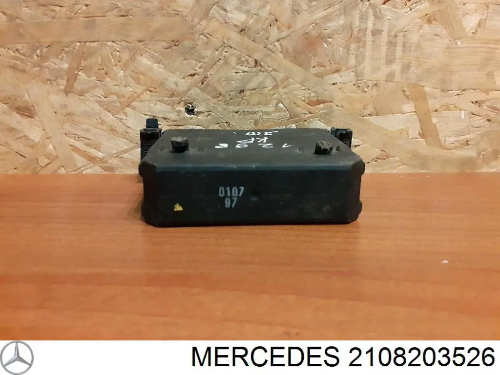 2108203526 Mercedes Blok komfortu przednich drzwi