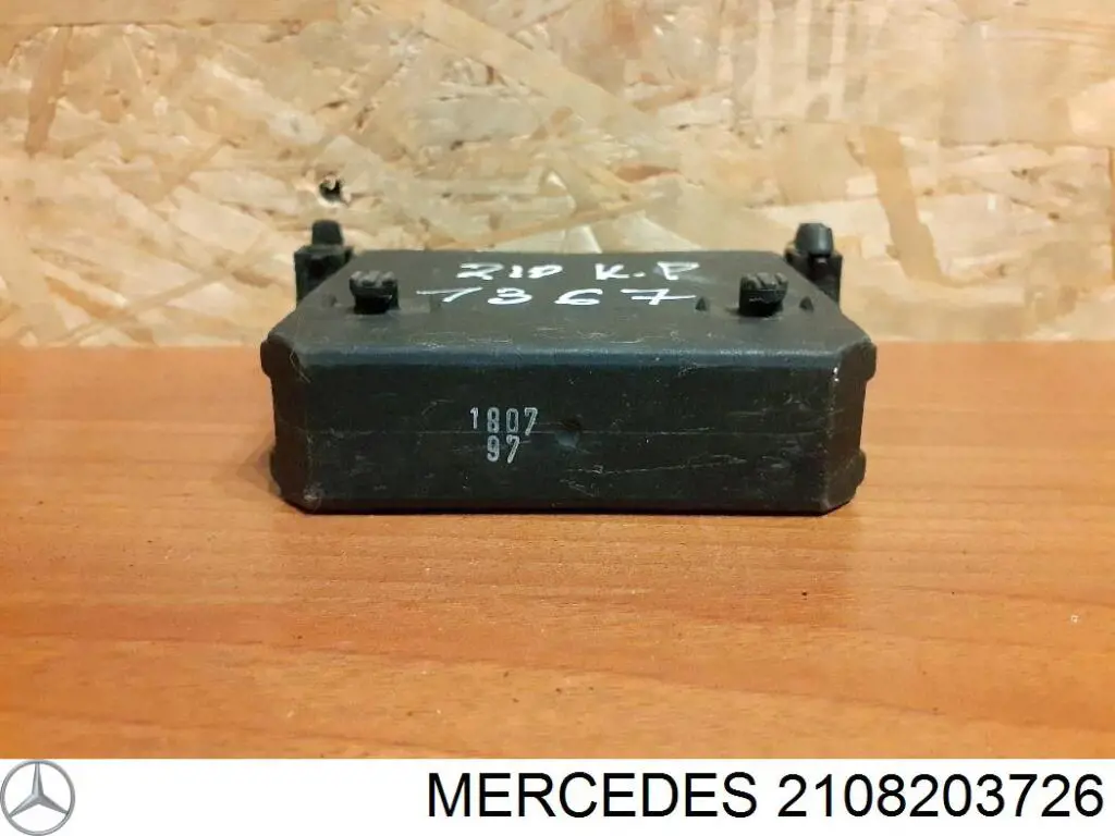 Do koszyka 2108203726 Mercedes Blok komfortu przednich drzwi