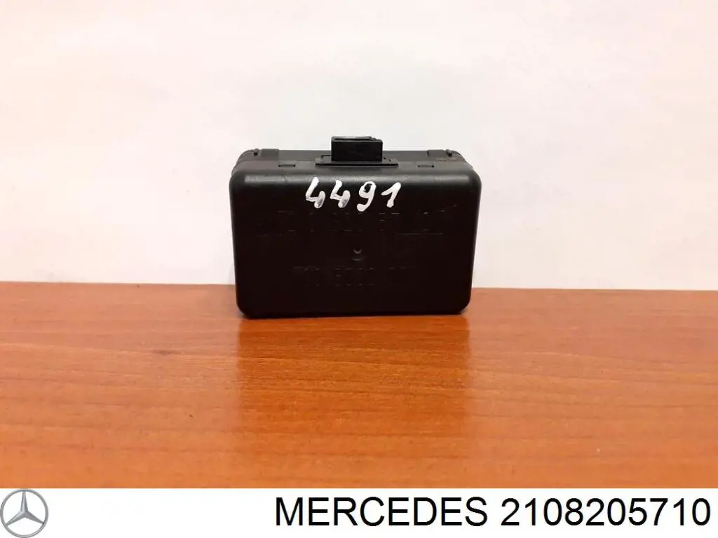 Czujnik deszczu Mercedes 2108205710 cena, od 28,06 USD