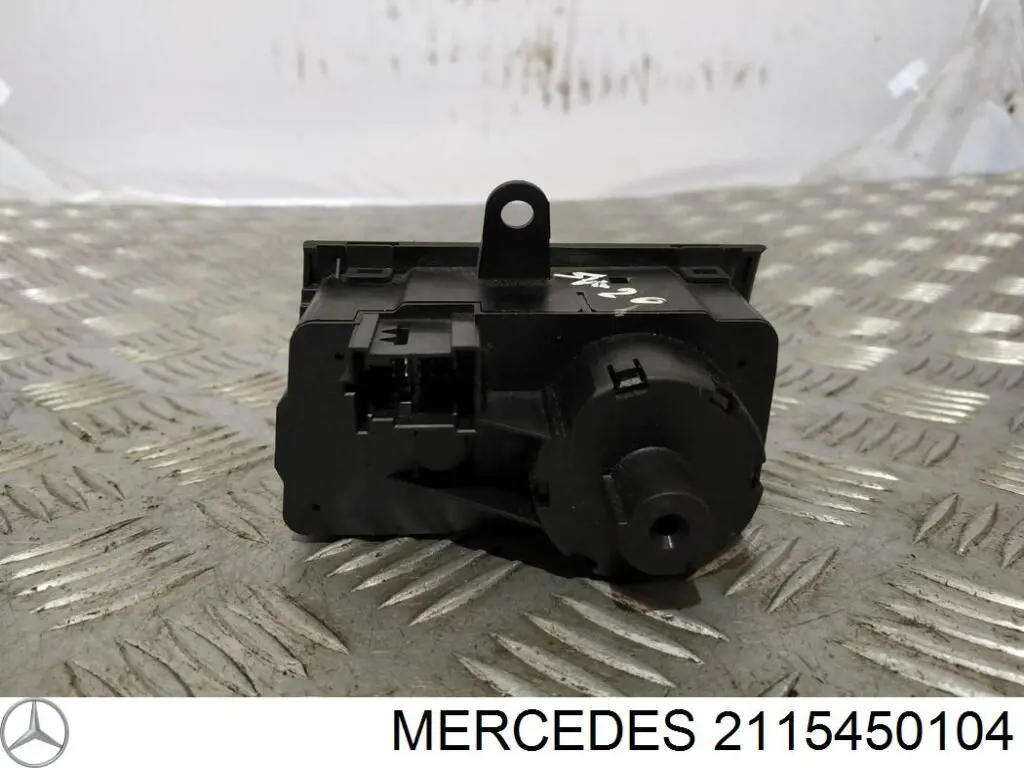 Do koszyka 2115450104 Mercedes Przełącznik światła reflektorów na "torpedo"