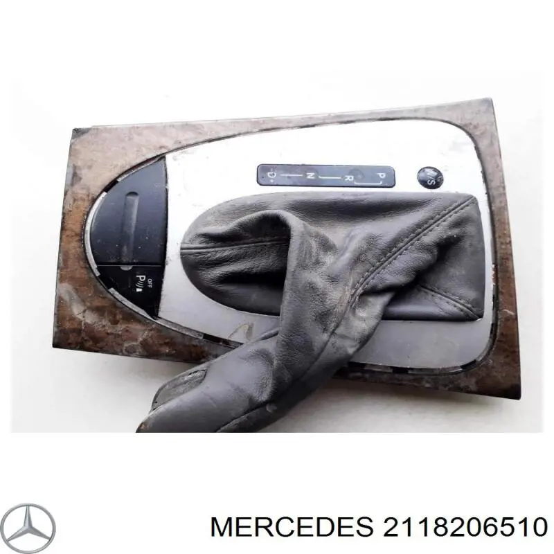 Blok przycisków na środkowej konsoli Mercedes 2118206510