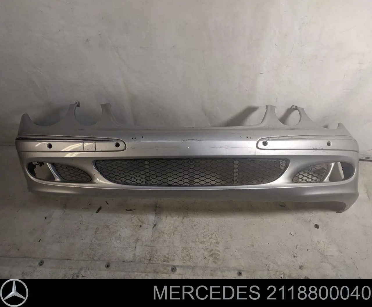 Zderzak przedni Mercedes 2118800040 cena, od 114,12 USD