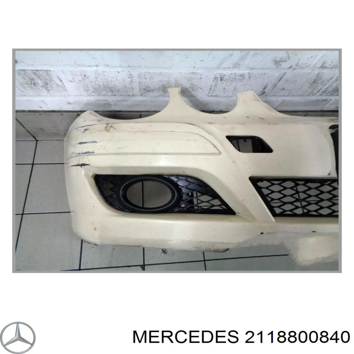 Do koszyka 2118800840 Mercedes Zderzak przedni