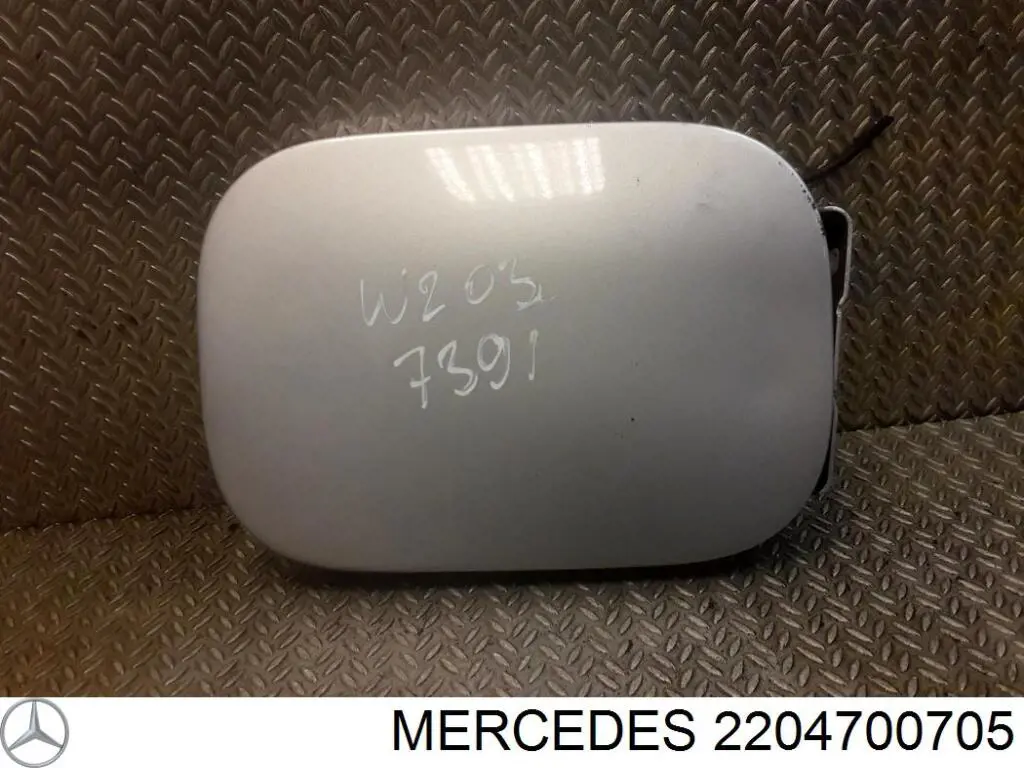 Do koszyka 2204700705 Mercedes Korek wlewu paliwa