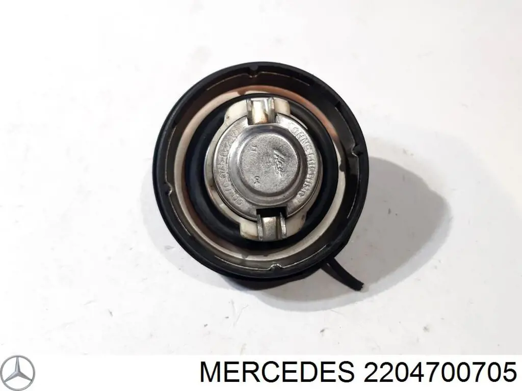 2204700705 Mercedes Korek wlewu paliwa