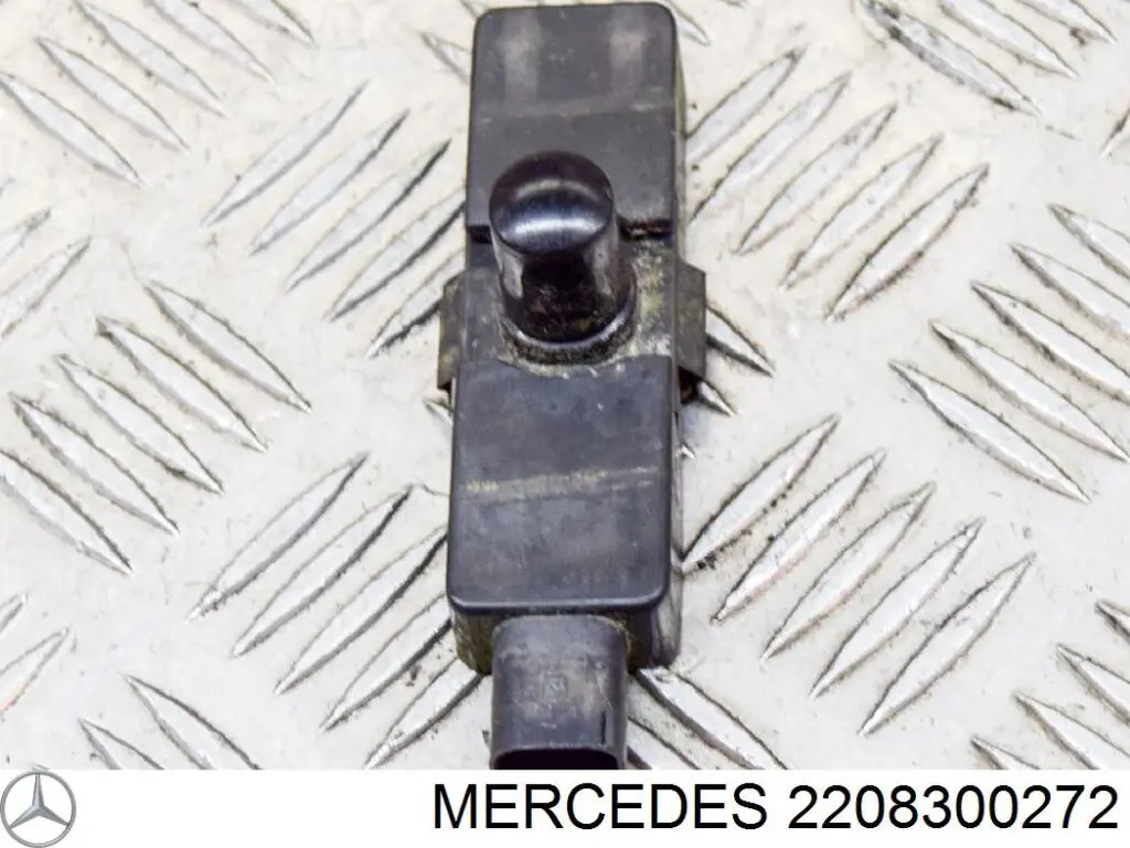Czujnik oświetlenia kabiny Mercedes 2208300272 cena, od 58,66 USD