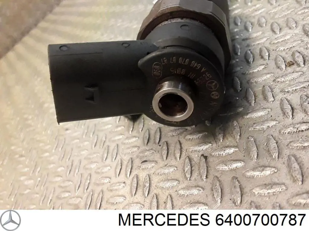 6400700787 Mercedes Wtryskiwacz paliwa