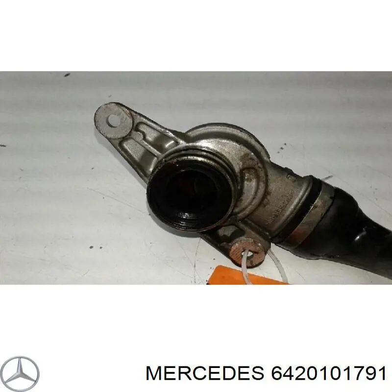 Króciec układu recyrkulacji spalin do Mercedes R (W251)