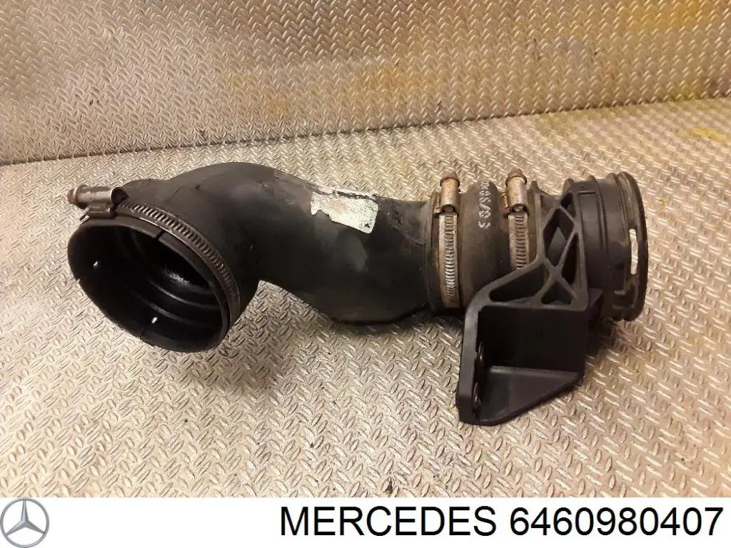 6460980407 Mercedes Króciec powietrza, wylot z turbiny (doładowanie)