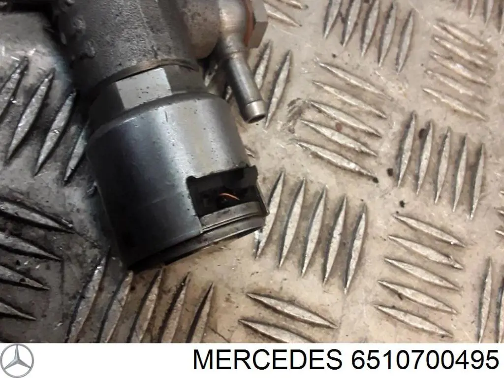 6510700495 Mercedes Rozdzielacz paliwa
