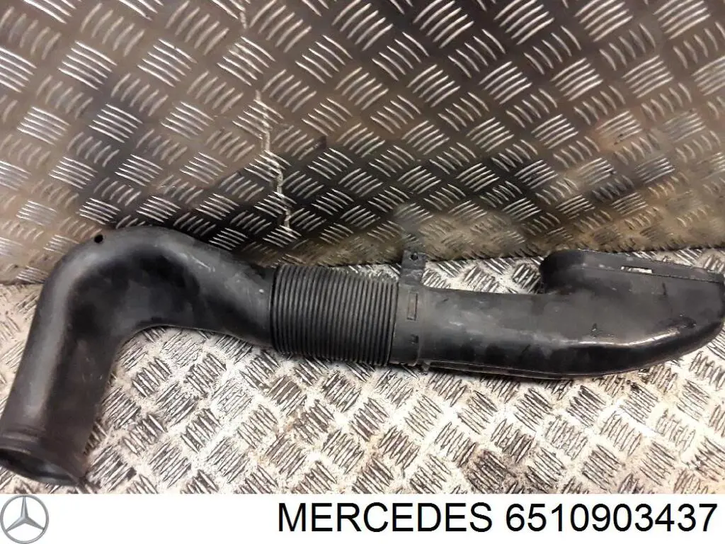 6510903437 Mercedes Króciec powietrza, wlot filtra powietrznego