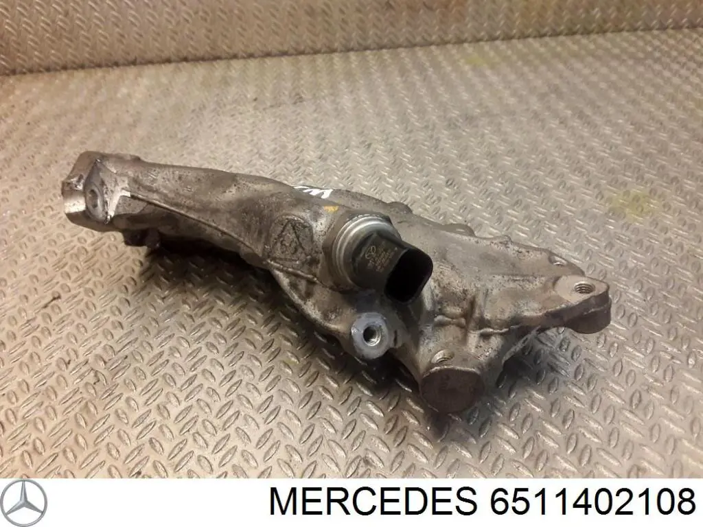 6511402108 Mercedes Króciec układu recyrkulacji spalin
