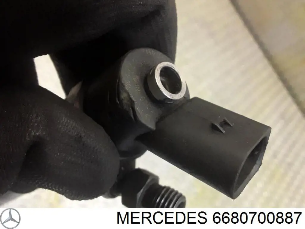 Wtryskiwacz paliwa Mercedes 6680700887 cena, od 172,45 USD
