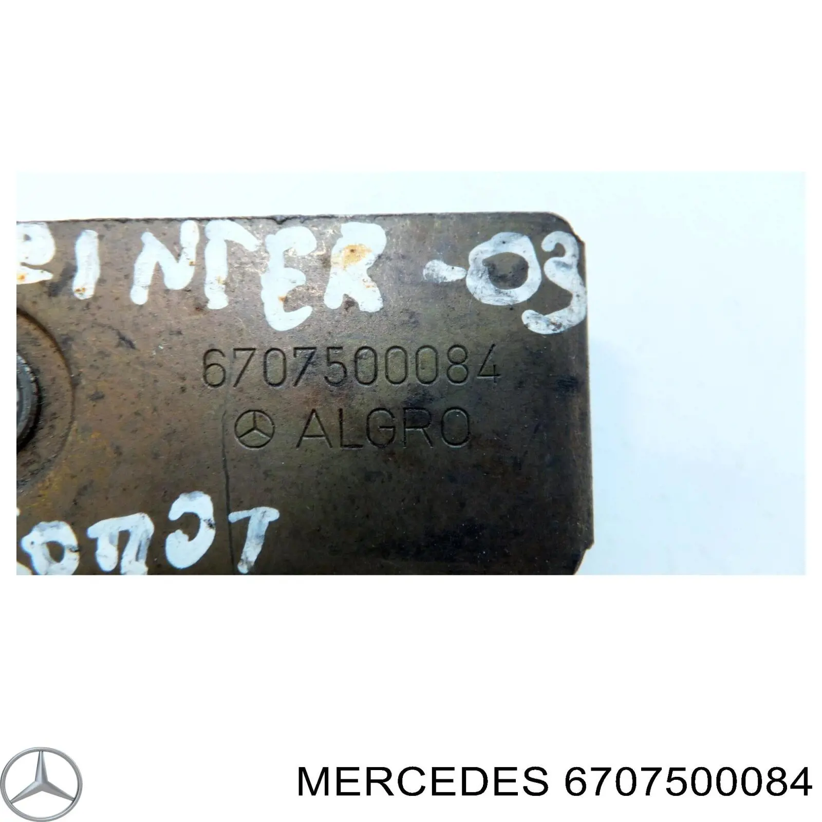 Zamek maski Mercedes 6707500084 cena, od 12,83 USD