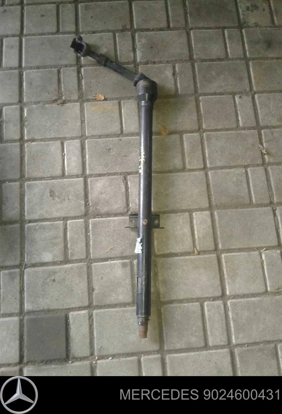 Kolumna (wał) kierownicza (kierownicy) Mercedes 9024600431 cena, od 165,21 USD