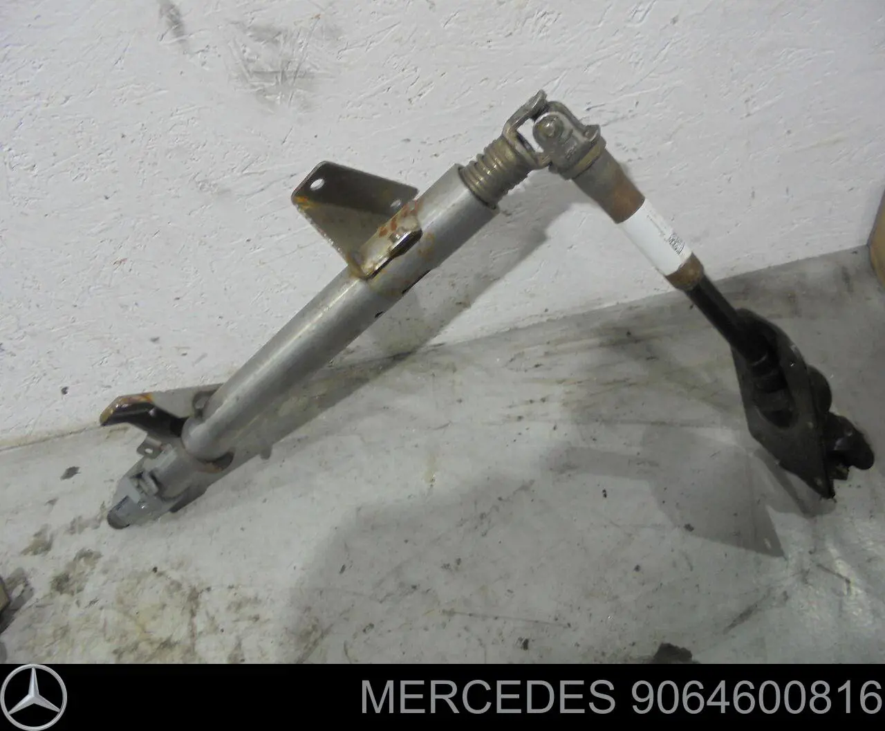 Kolumna (wał) kierownicza (kierownicy) Mercedes Sprinter II 3,5-t awangarda (906) (2006 - 2020) cena, od 132,80 USD