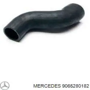 Przewód (króciec) intercoolera Mercedes 9065280182 cena, od 23,23 USD