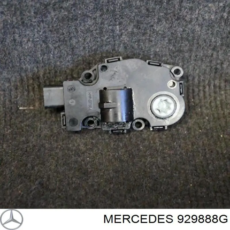 Mercedes 929888G cena, od 45,97 USD
