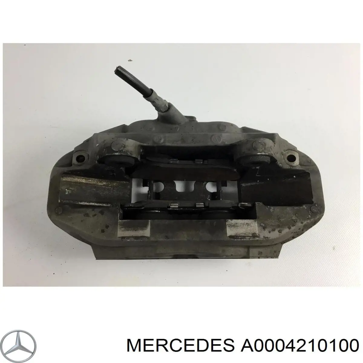 Do koszyka A0004210100 Mercedes Zacisk hamulcowy przedni prawy