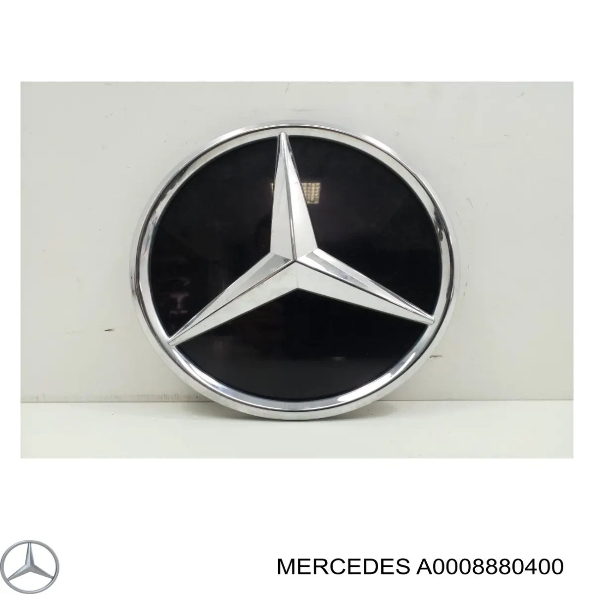 Emblemat na atrapę chłodnicy A0008880400 Mercedes