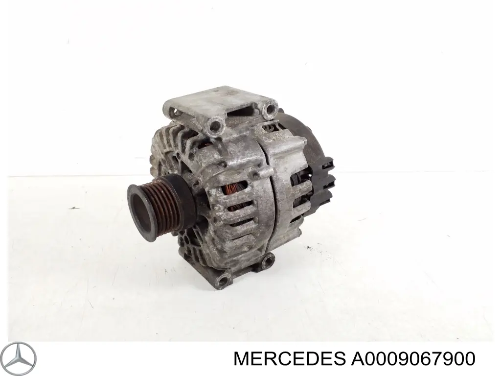 Alternator A0009067900 Mercedes