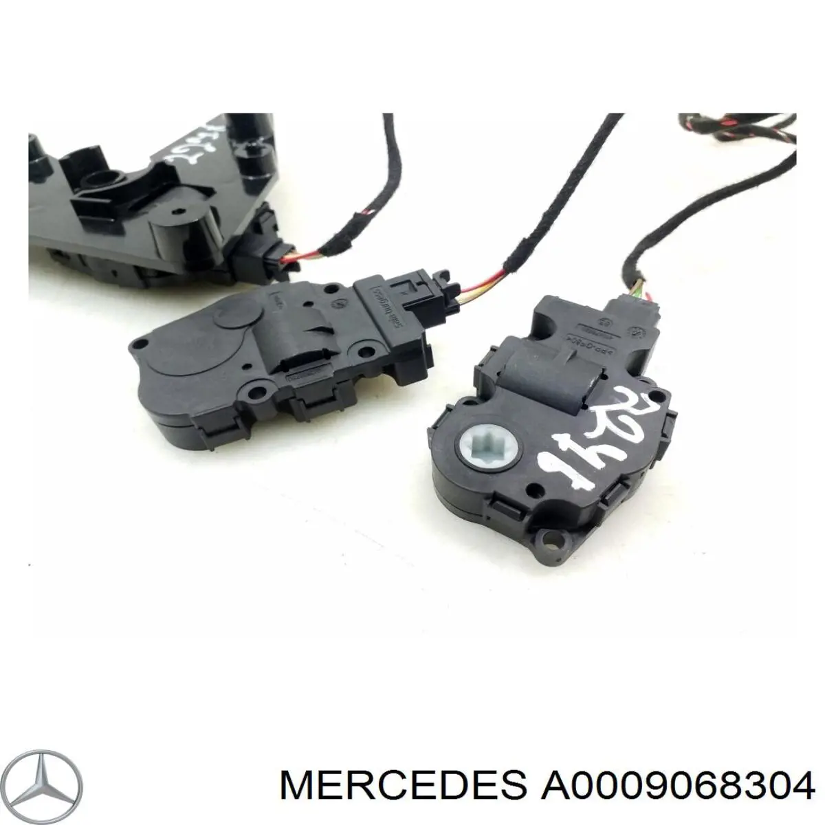 Silniczek sterujący klapą recyrkulacji powietrza Mercedes A0009068304 cena, od 61,25 USD