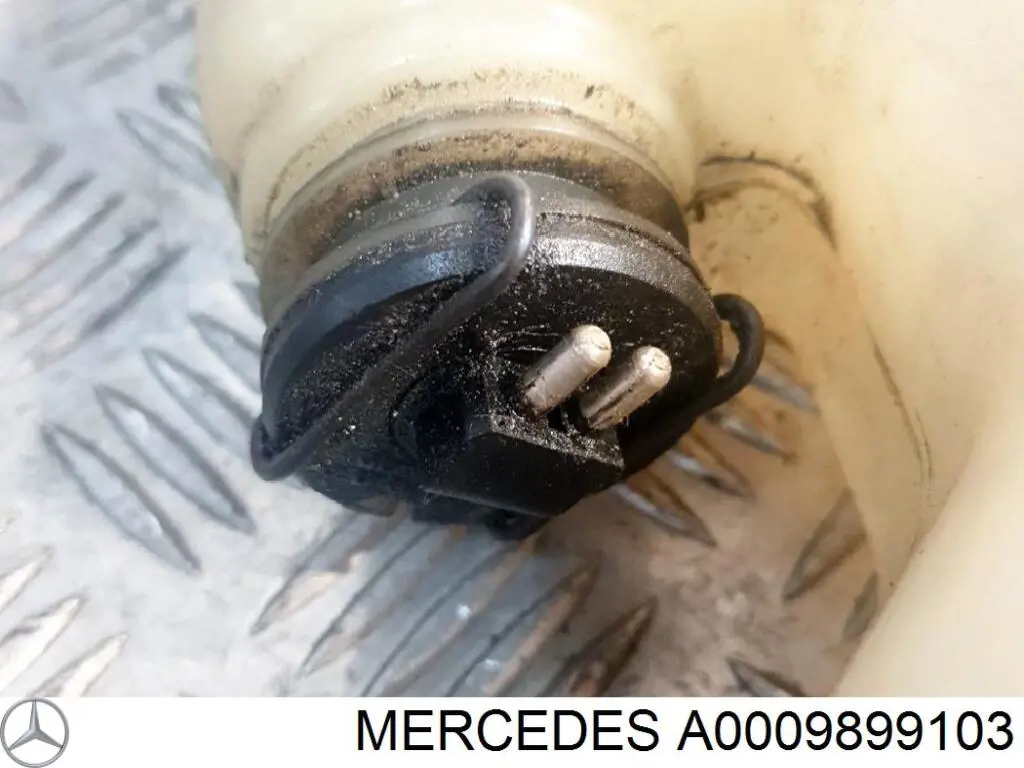 Olej układu zawieszenia aktywnego Mercedes A0009899103 cena, od 20,13 USD