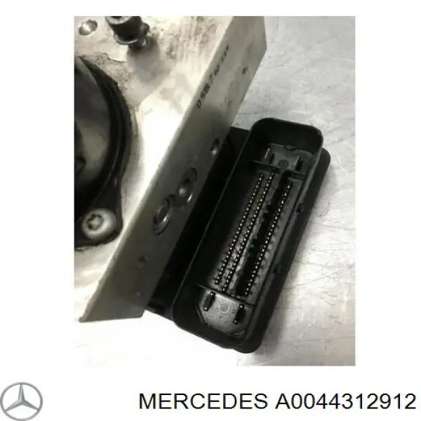 Sterownik ABS  hydrauliczny Mercedes C sedana (W203) (2000 - 2007) cena, od 89,39 USD