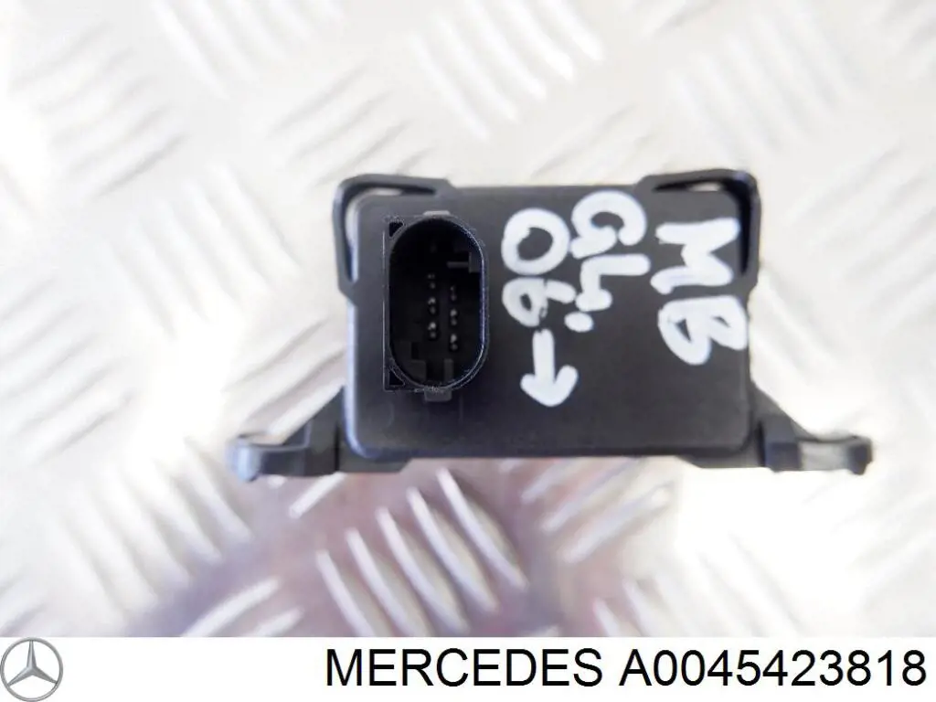 Do koszyka A0045423818 Mercedes Czujnik przyśpieszenia poprzecznego (ESP)