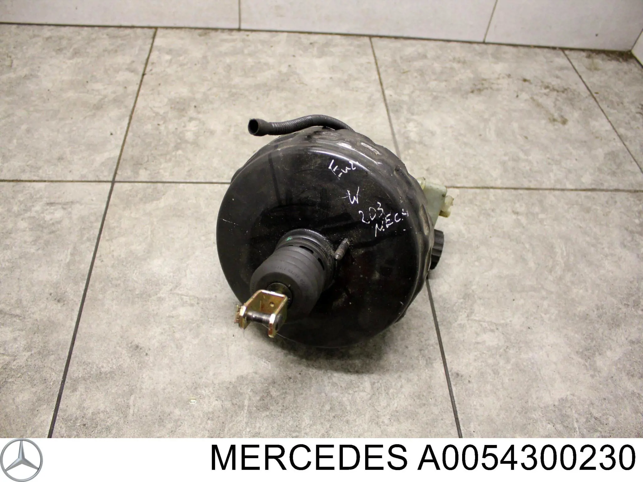 A0054300230 Mercedes wzmacniacz próżniowy hamulców