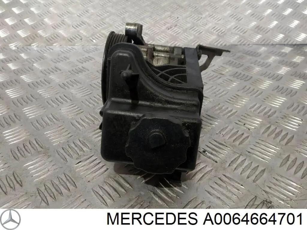 Do koszyka A0064664701 Mercedes Pompa wspomagania hydraulicznego kierownicy