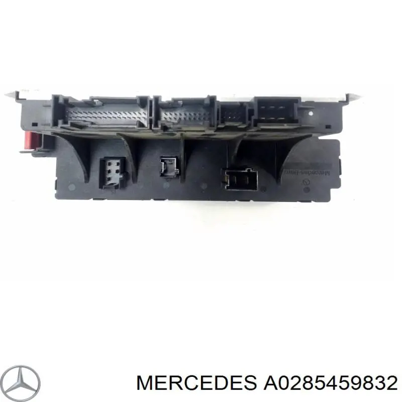 Skrzynka bezpieczników Mercedes A0285459832 cena, od 150,42 USD