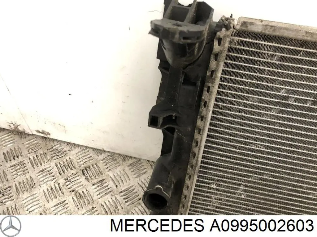 A0995002603 Mercedes Chłodnica silnika