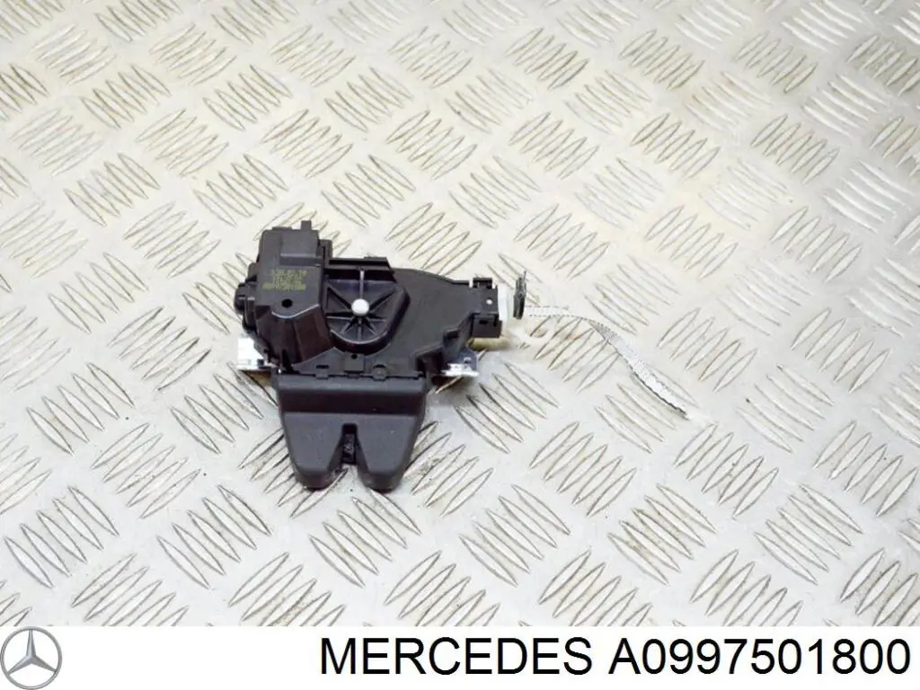 Zamek klapy bagażnika (3/5 drzwi tylnych) Mercedes A0997501800 cena, od 71,51 USD