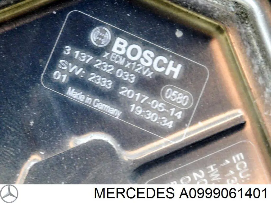 Do koszyka A0999061401 Mercedes Wentylator elektryczny układu chłodzenia kompletny (silnik+wirnik)