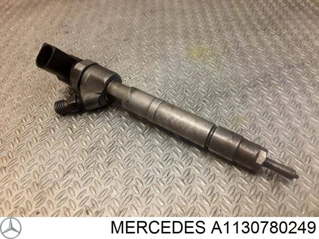 Wtryskiwacz paliwa Mercedes A1130780249 cena, od 53,82 USD