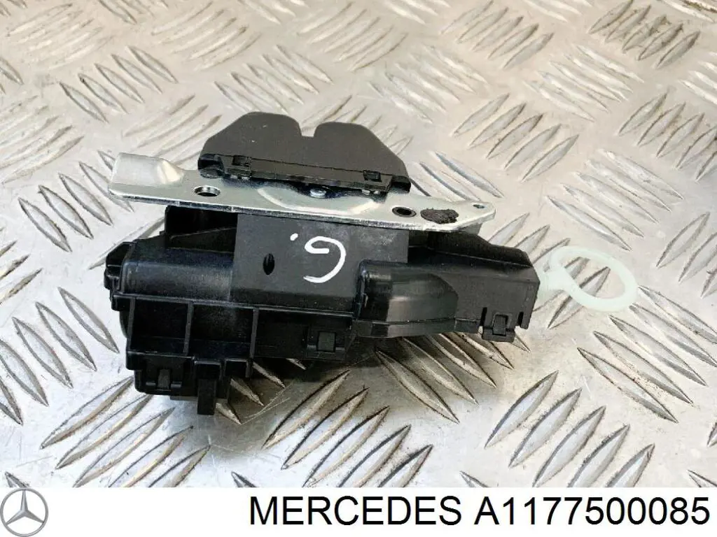Zamek klapy bagażnika (3/5 drzwi tylnych) Mercedes A1177500085 cena, od 86,83 USD