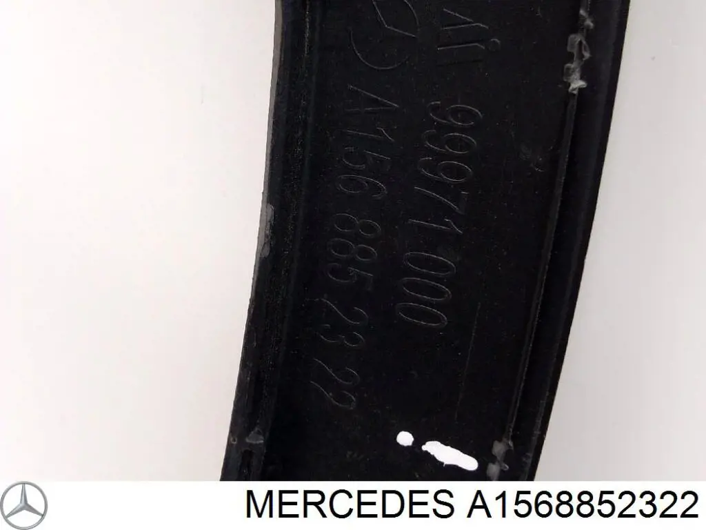 A1568852322 Mercedes Poszerzenie (nakładka) reperaturki błotnika przedniego lewy