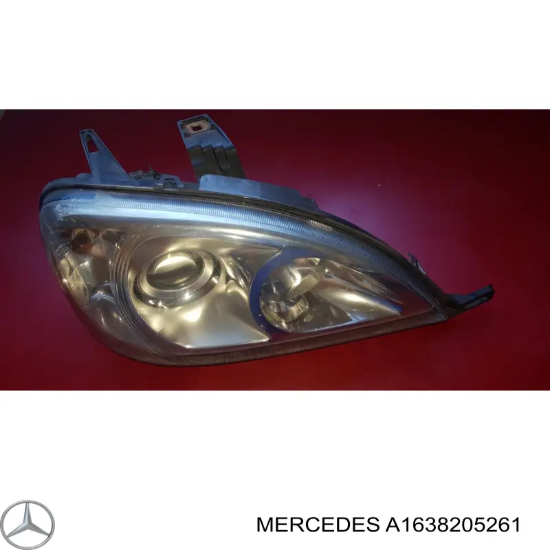 A1638205261 Mercedes Reflektor prawy
