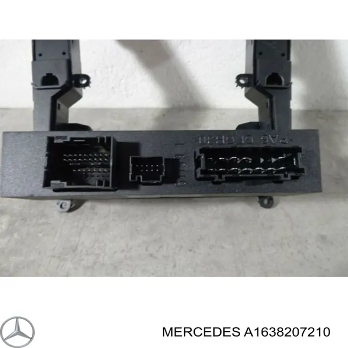 A1638207210 Mercedes Włącznik przyciskowy podnośnika szyby konsoli centralnej