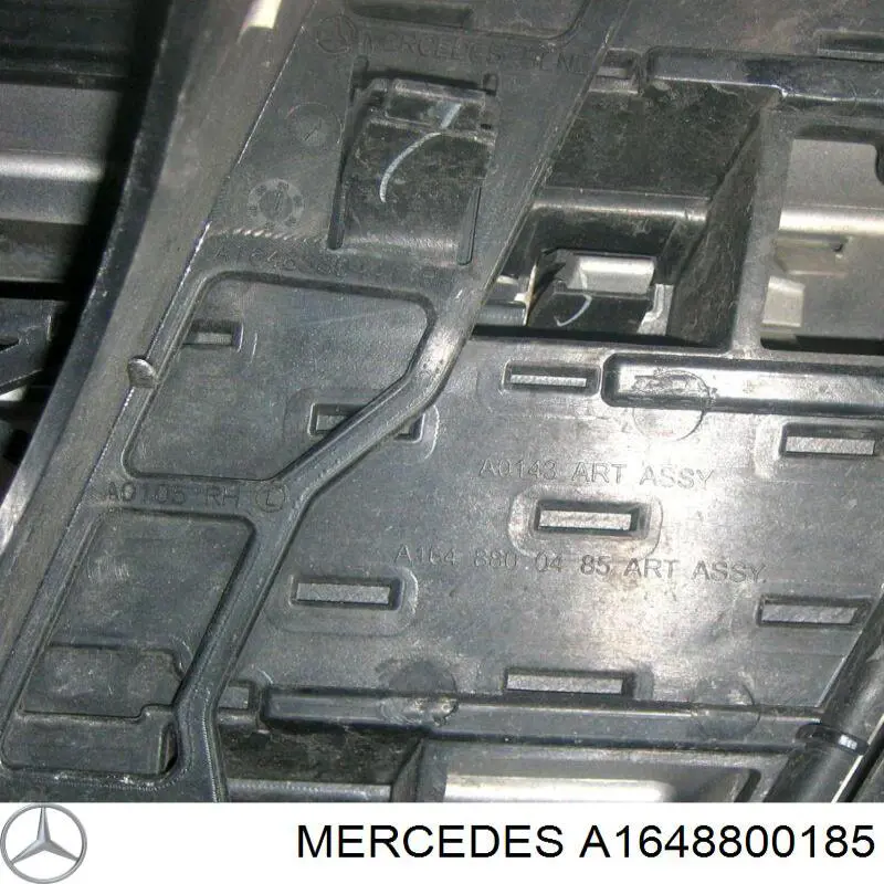 Atrapa chłodnicy Mercedes A1648800185 cena, od 429,54 USD