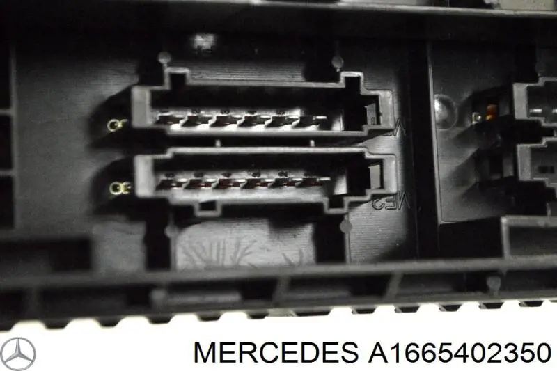 Skrzynka bezpieczników Mercedes A1665402350 cena, od 64,70 USD