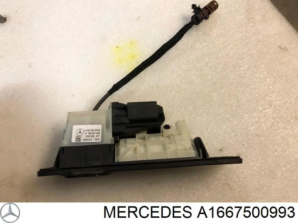 Klamka bagażnika (drzwi 3/5 tylnych) zewnętrzna Mercedes A1667500993 cena, od 59,59 USD