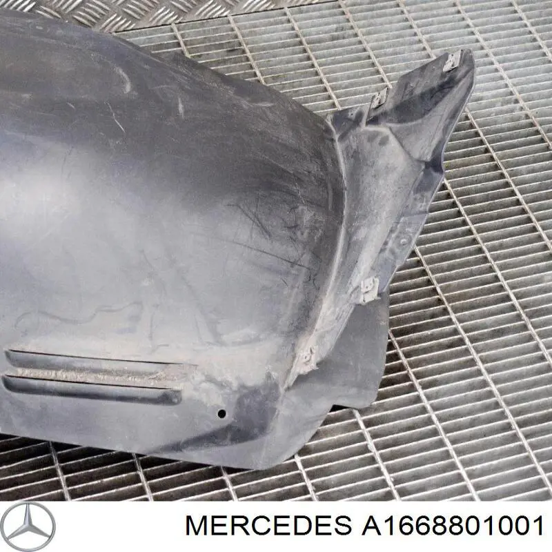Nadkole błotnika przedniego prawe Mercedes A1668801001 cena, od 137,76 USD