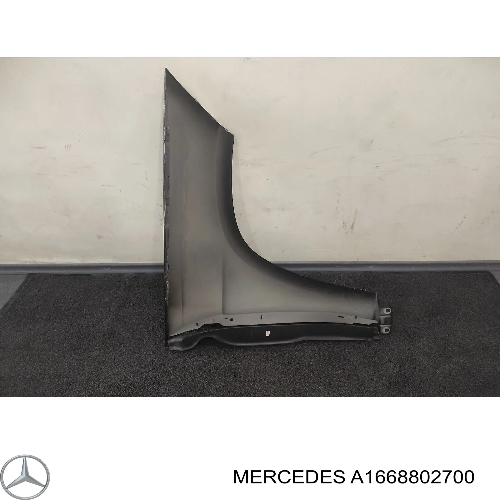 A1668802700 Mercedes Błotnik przedni lewy