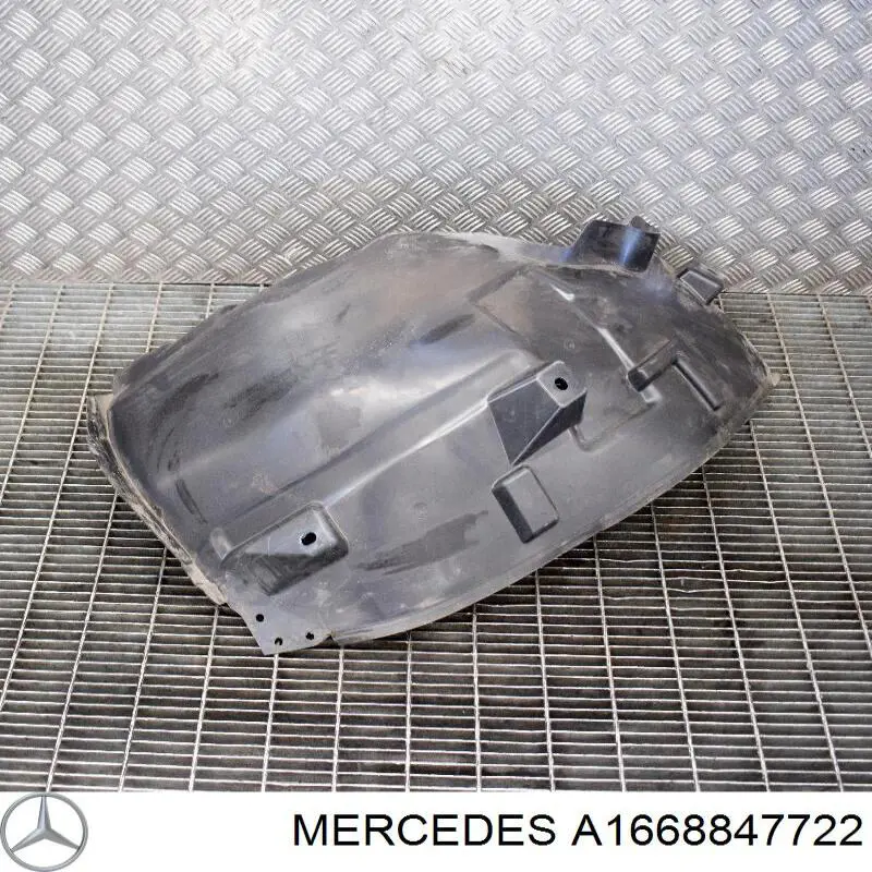 A1668847722 Mercedes Nadkole błotnika przedniego prawe tylne