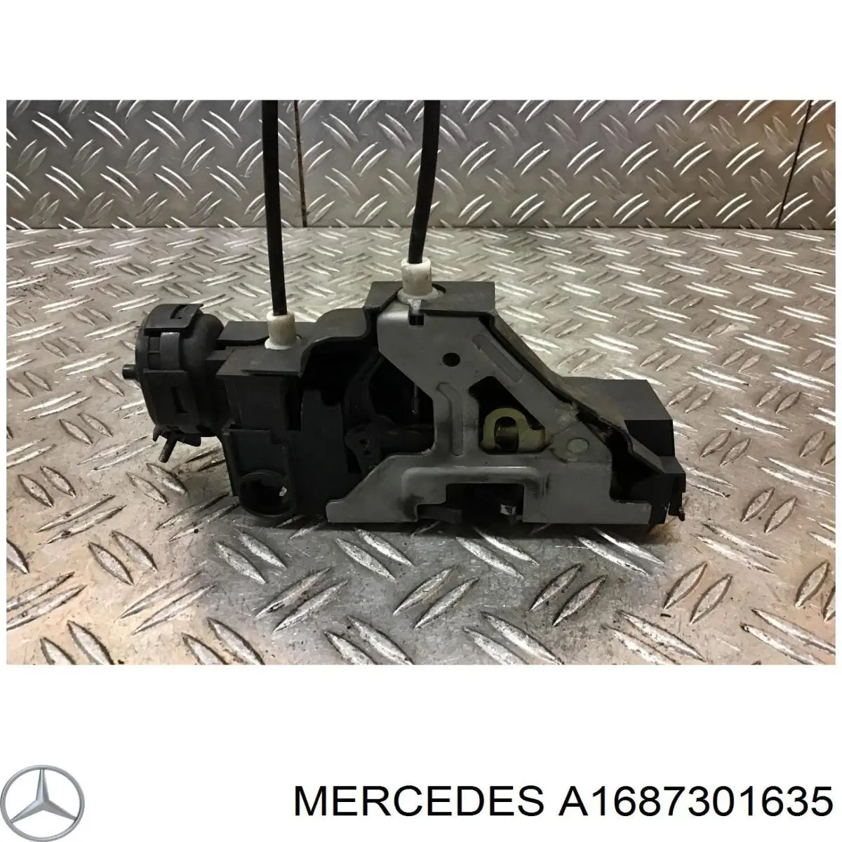 Zamek drzwi tylnych prawych Mercedes A1687301635 cena, od 90,24 USD