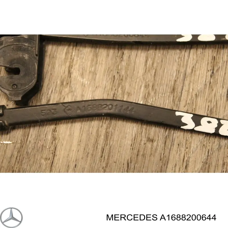Do koszyka A1688200644 Mercedes Ramię wycieraczki szyby przedniej